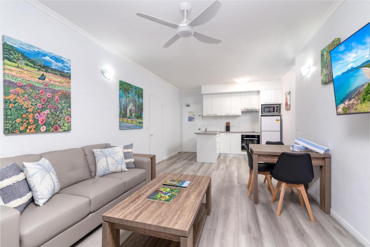 Seascape Holidays - Coral Apartments Port Douglas Esterno foto