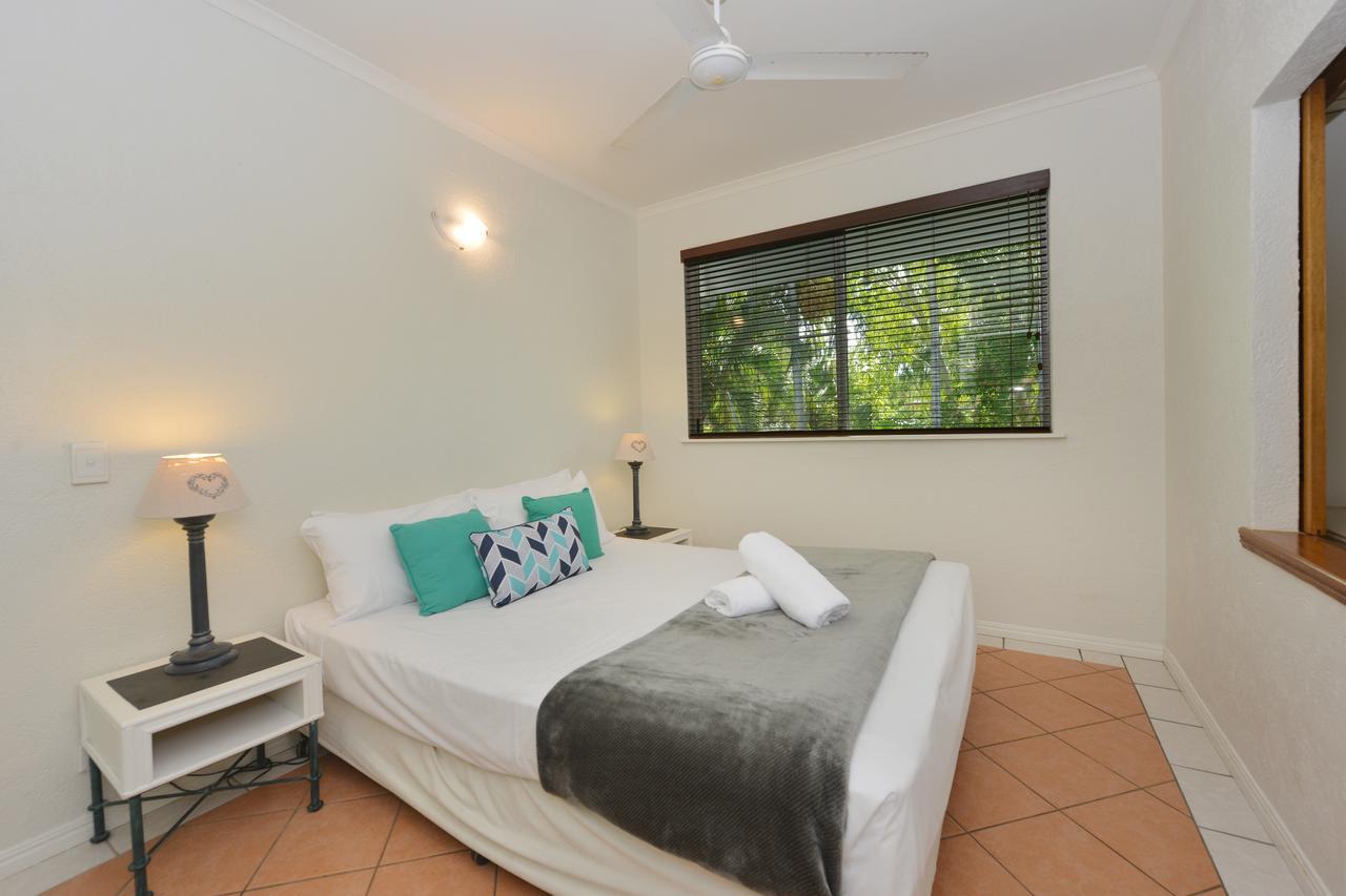 Seascape Holidays - Coral Apartments Port Douglas Esterno foto