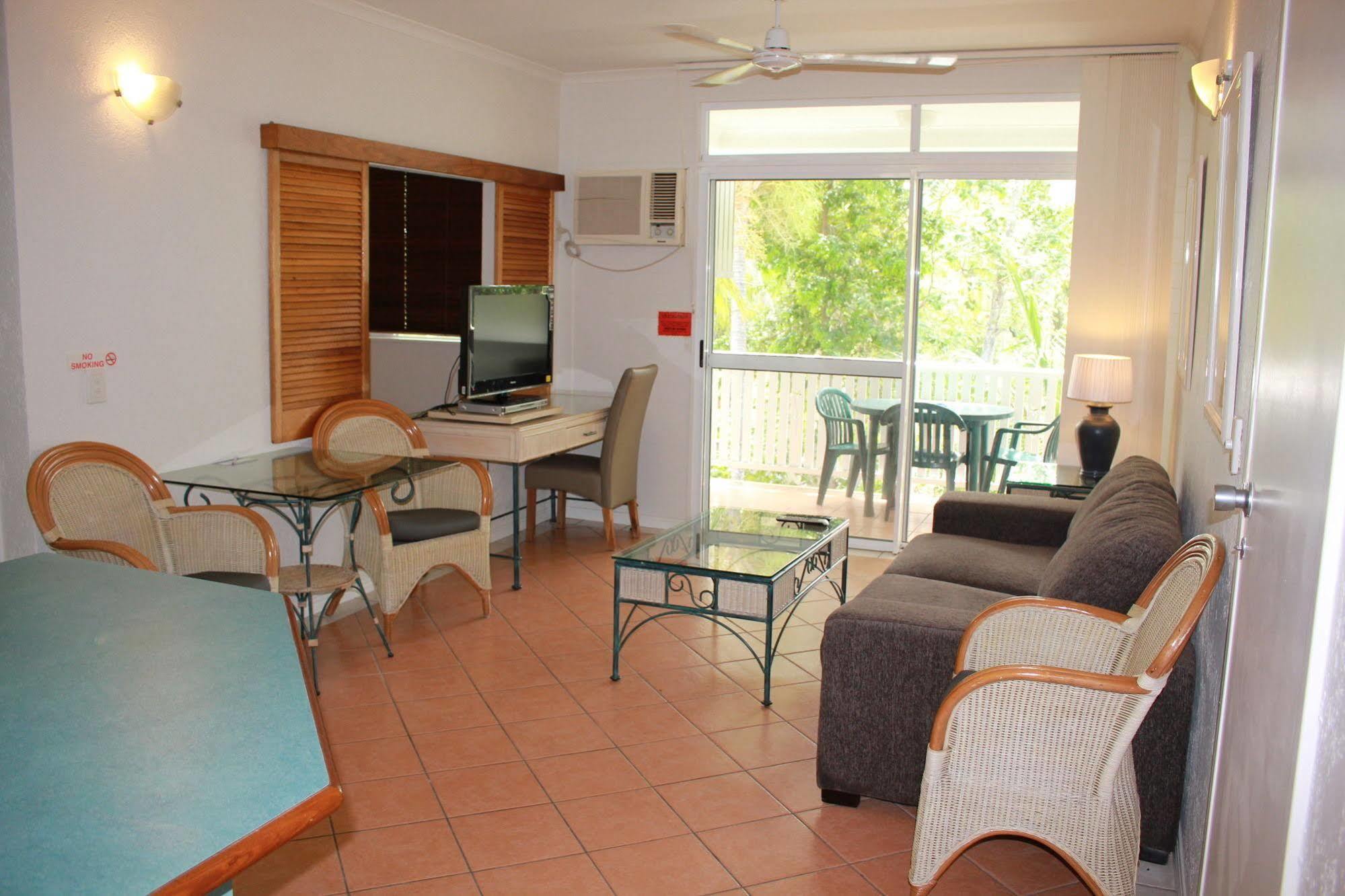 Seascape Holidays - Coral Apartments Port Douglas Esterno foto