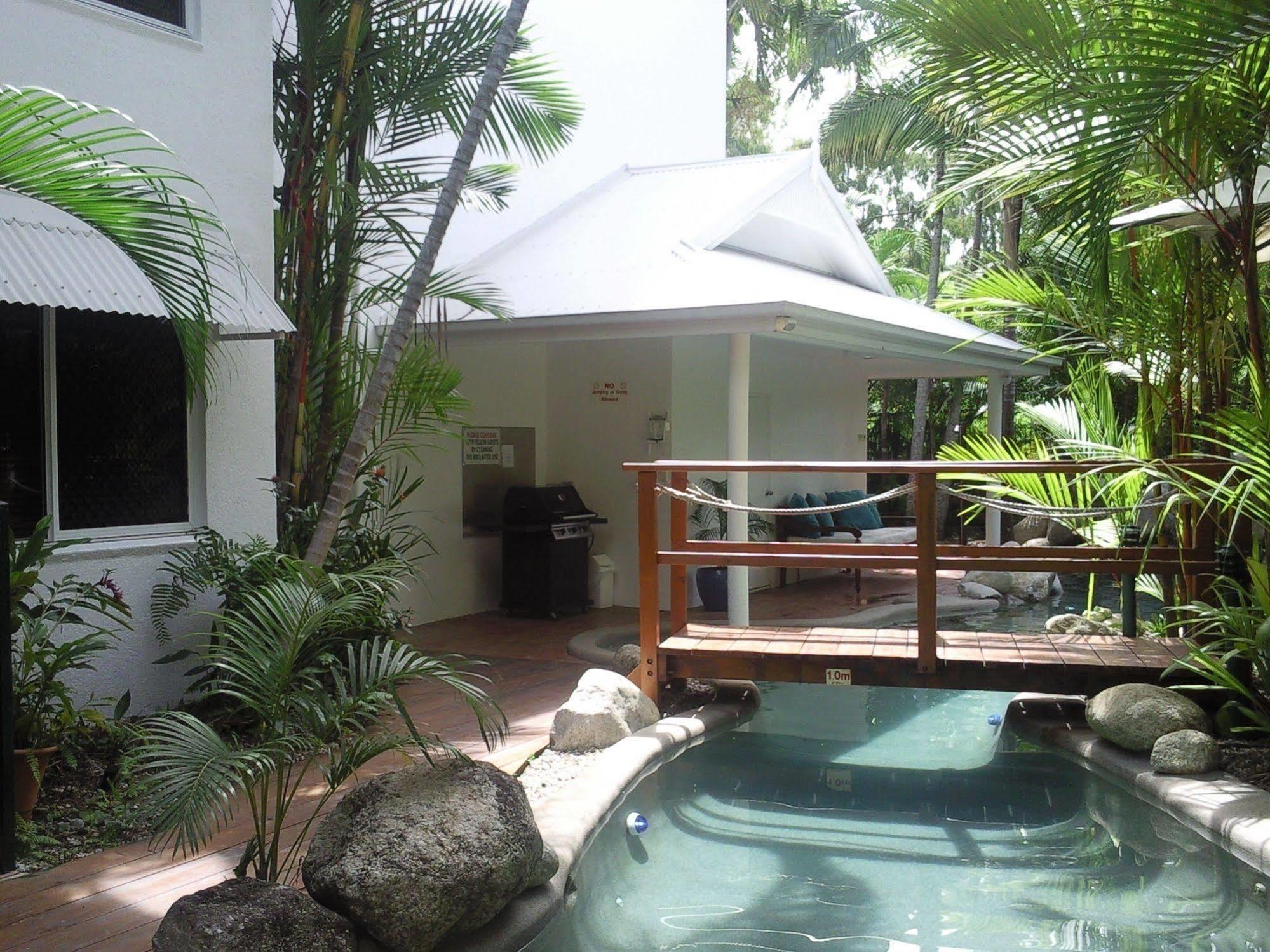 Seascape Holidays - Coral Apartments Port Douglas Esterno foto